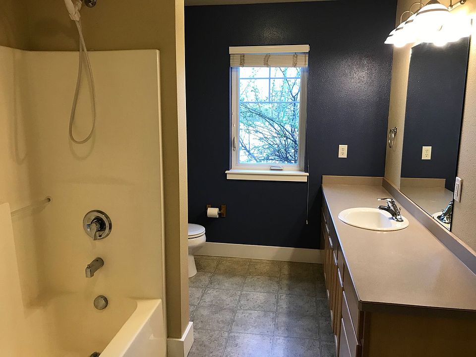 1st image of 1907 W Dickerson St APT 4