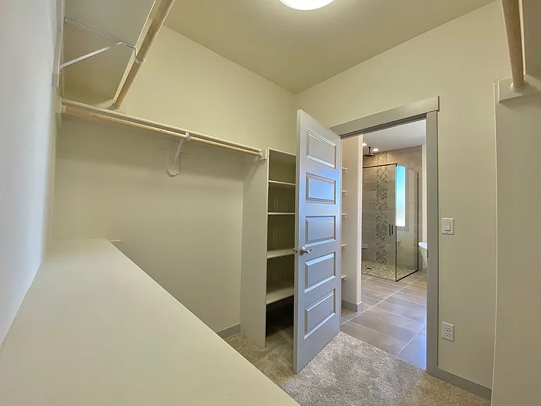 6033 W 30th Ave — Photo 21