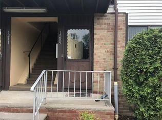 1209 Cricket Ln, Woodbridge, NJ 07095