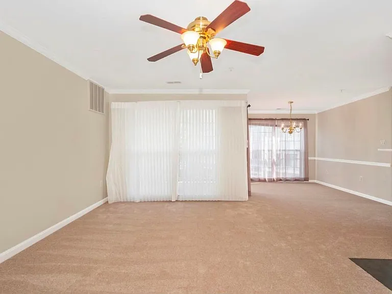 595 Cawley Dr #2C — Photo 9