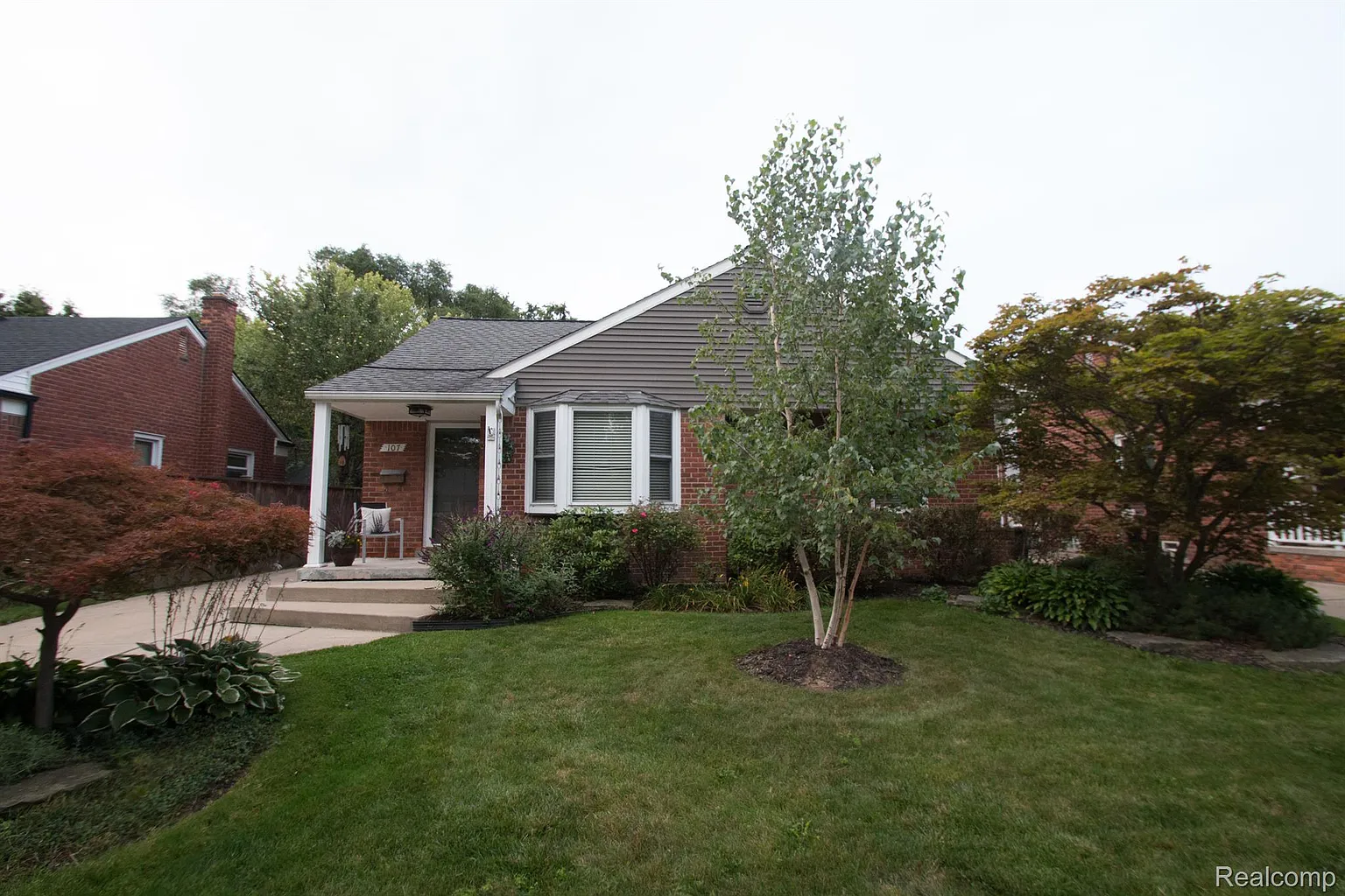 107 Normandy Rd photo 1