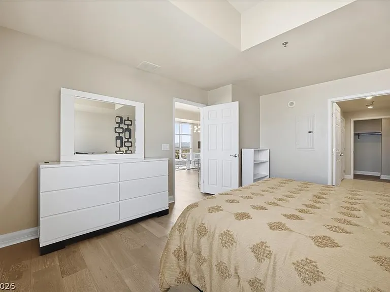 150 Las Vegas Blvd #1514 — Photo 13