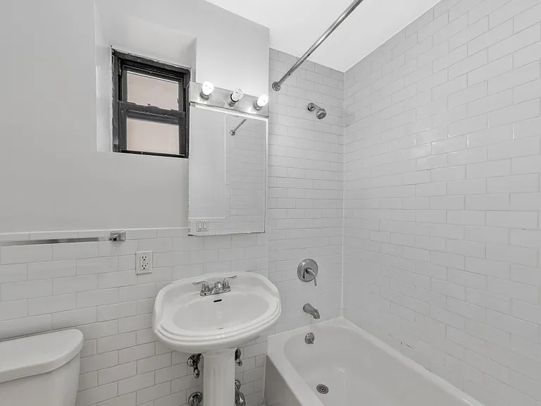 443 E 78th St #3C — Photo 5