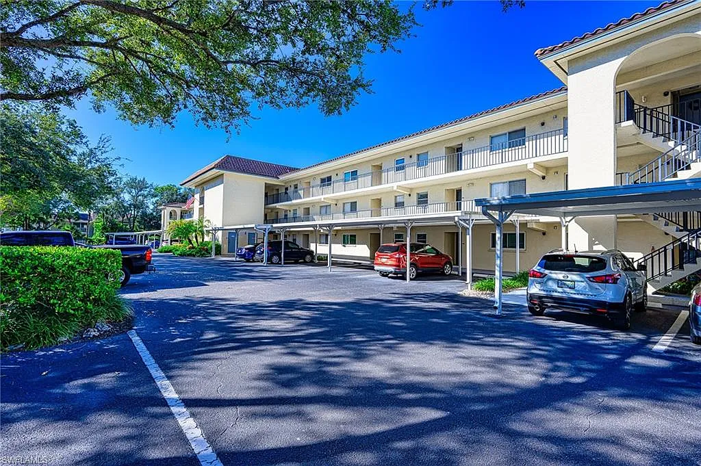 Building Photo - 201 Quail Forest Blvd #103