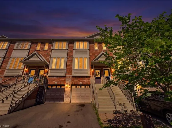 41 Edenrock Dr, Hamilton, ON L8E 0G6
