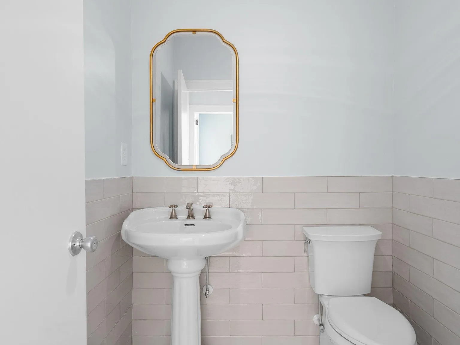 2 bed, 1.5 bath, 1554 sqft, $1,600 — Photo 3