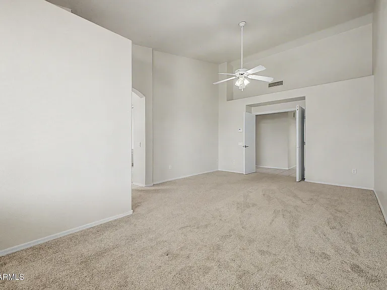 4545 E Rowel Rd — Photo 21