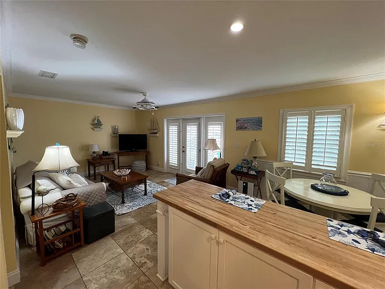 5164 Beach Dr SE #B — Photo 10