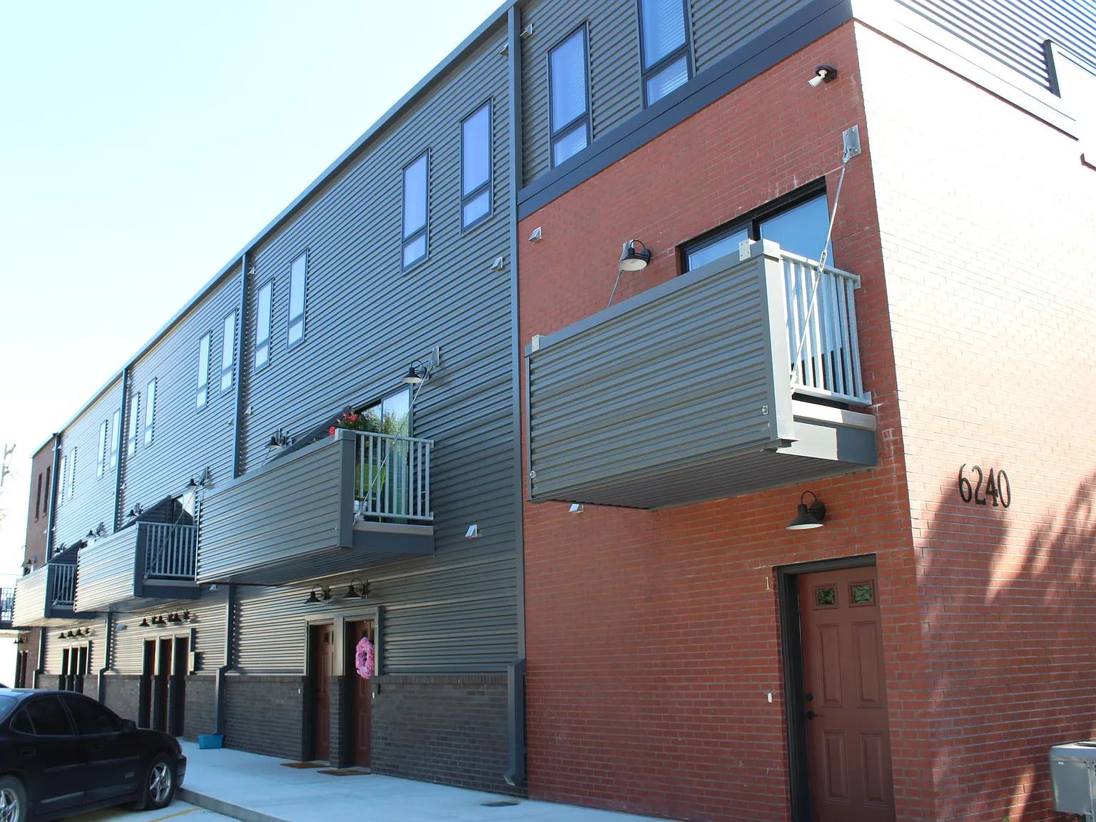 6240 Ballard Ave — Photo 2