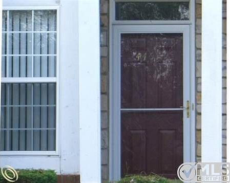 M Front Entrance 3.JPG