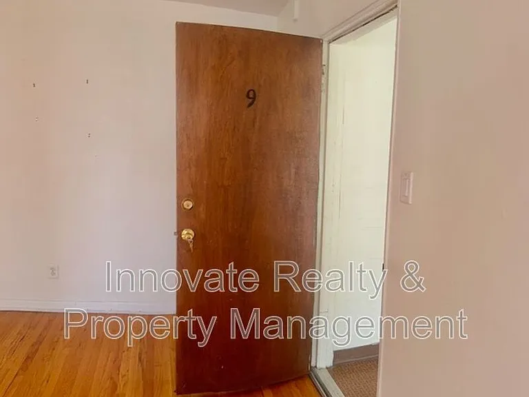 9513 Hoff St #9 — Photo 12