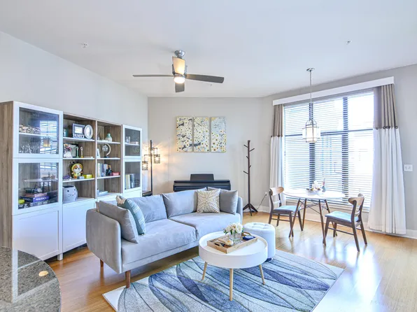 535 S Upper St APT 422, Lexington, KY 40508