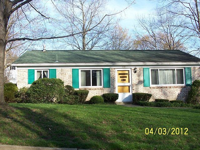 1st image of 699 Ellis Ave