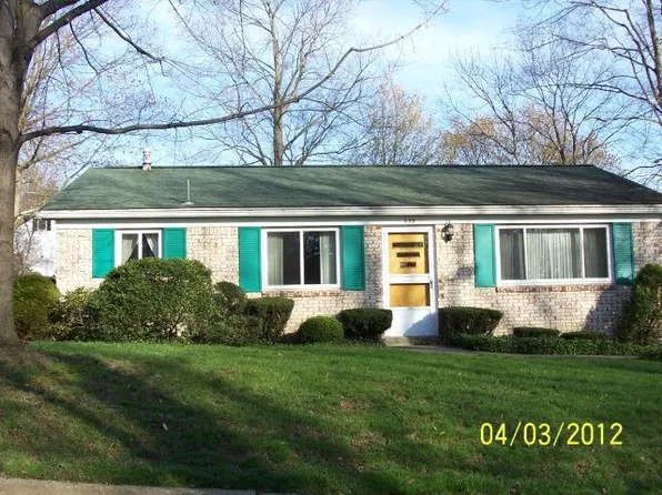 699 Ellis Ave, Meadville, PA 16335