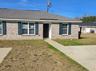 17 Coats Cir, Benson, NC 27504