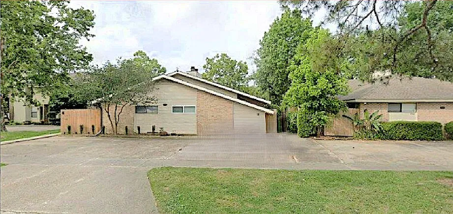 8050 Pennth Ave #C
