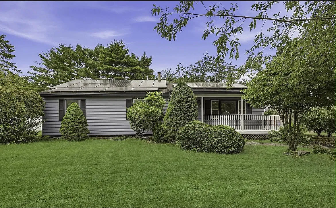 3 bed, $3,200 — Photo 2