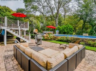 156 Cockonoe Ave, Babylon, NY 11702