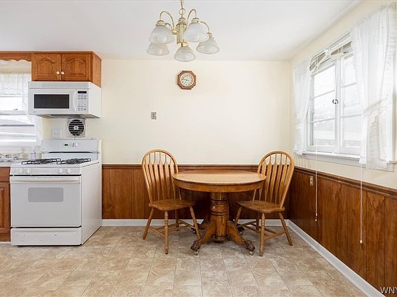 4th image of 61 Henley Rd