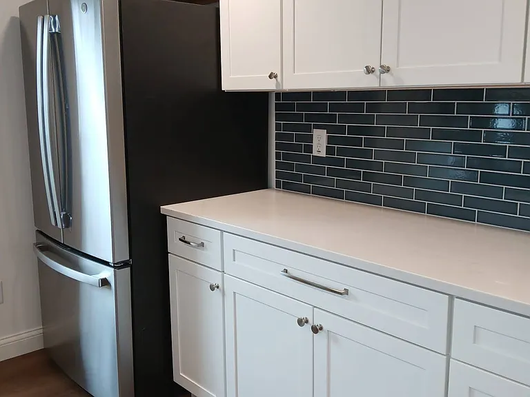 611 Hoyt St #2 — Photo 4