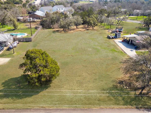 201 Retha Dr, Dripping Springs, TX 78620