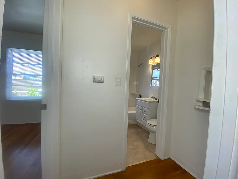 3117 Polk Ave #3117 — Photo 9