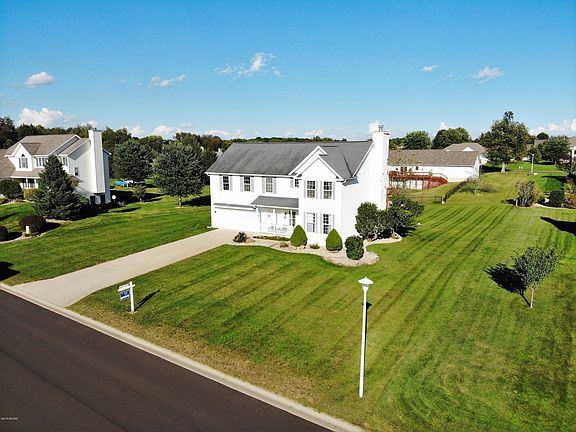 2nd image of 4050 Lavender Cir