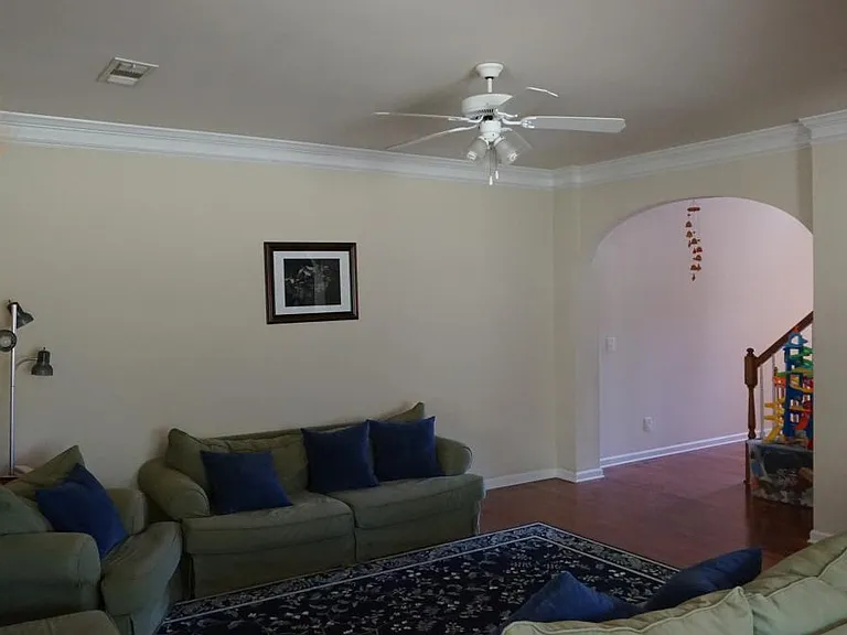 Spacious Living room