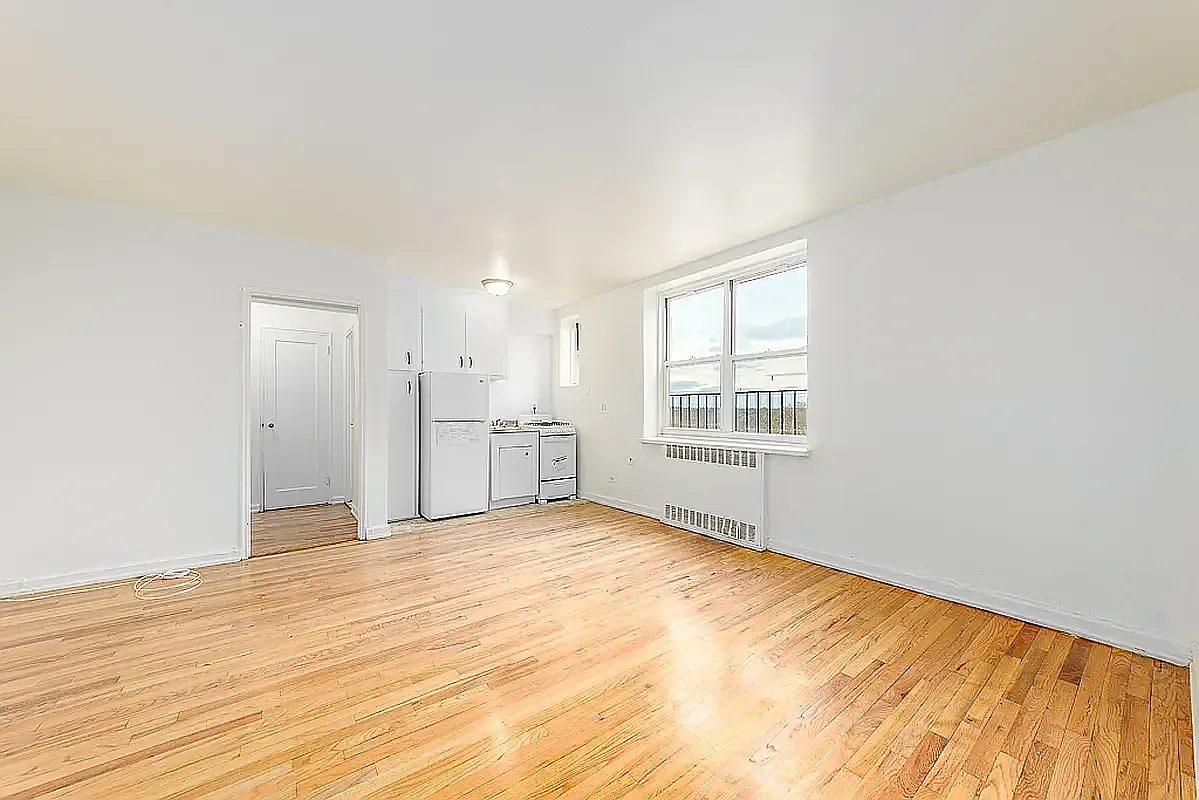 5552 Netherland Avenue — Photo 4