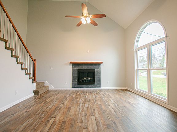 2nd image of 125 Whitehall Dr