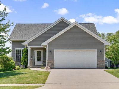 803 Wood Lily Rd, Solon, IA, 52333
