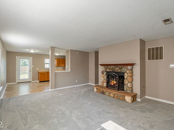 4th image of 6285 E Mariah Hill Ln