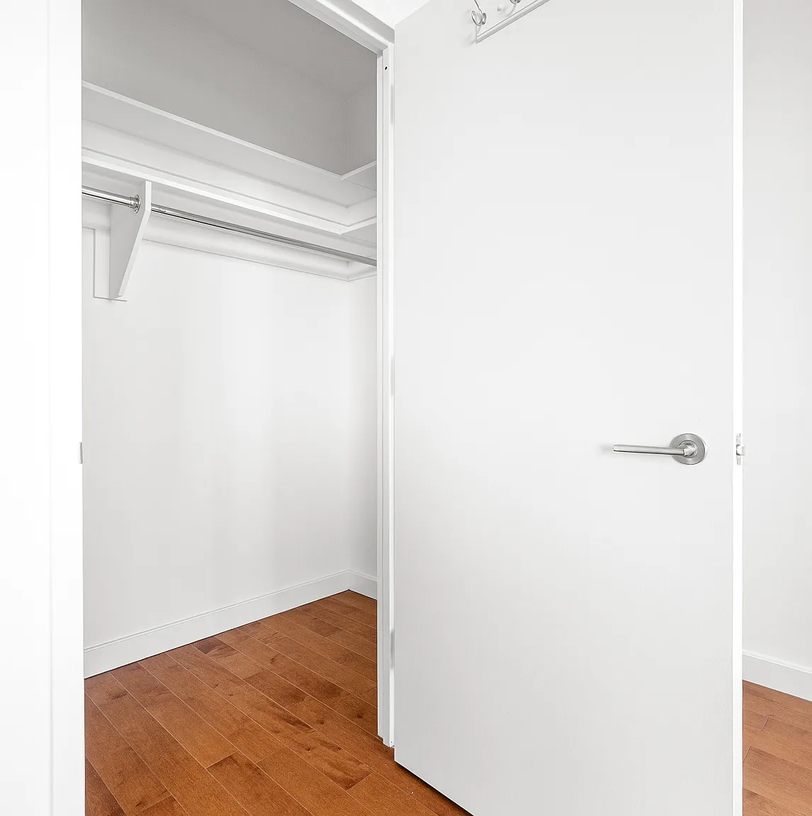 80 Dekalb Avenue — Photo 4