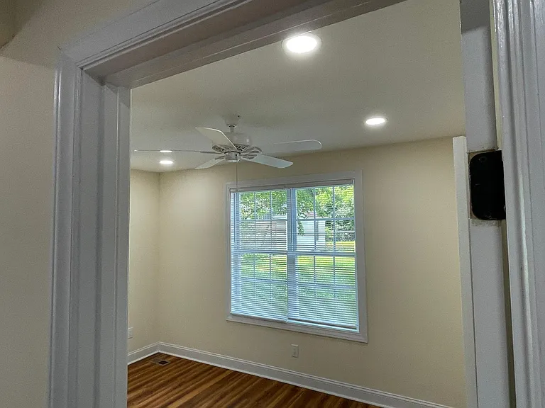 604 Avery St — Photo 23