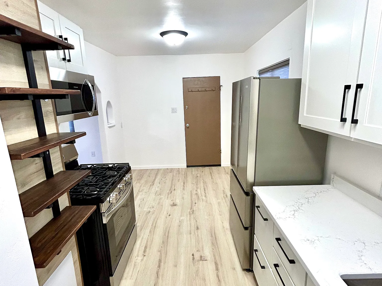 1113 Coal Ave SW — Photo 4