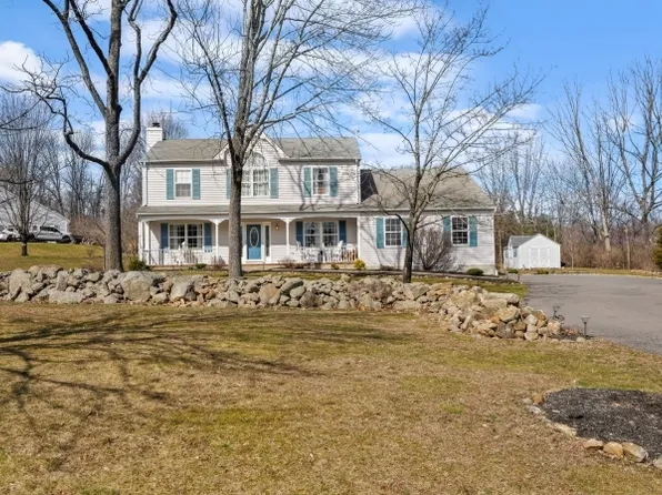 2 Fox Chase Rd, White Twp., NJ 07863