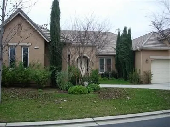 1724 E Banwell Ln, Fresno, CA 93730