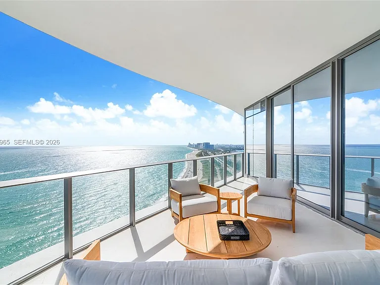 15701 Collins Ave #2302 — Photo 7