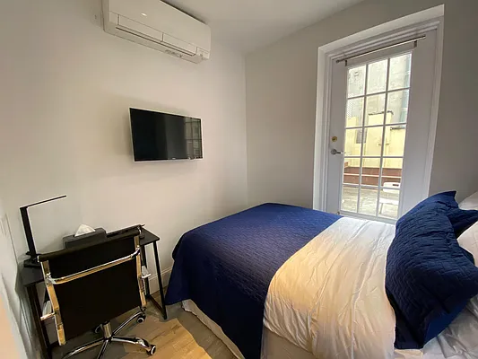 Rented by Townhouse Apartments | media 9