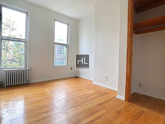 1st image of 325 22nd St #2