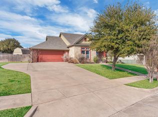 125 Camelot St, Glen Rose, TX 76043