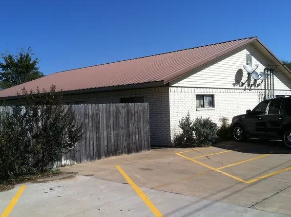 800 Blackjack St, Winnsboro, TX
