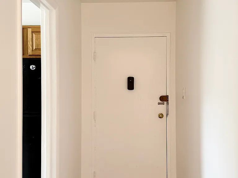 10655 Montrose Ave #204 — Photo 20