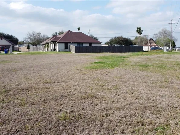 2914 N 44th Ln, McAllen, TX 78501