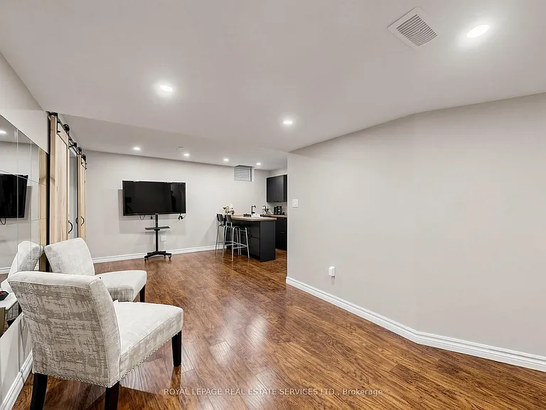 1158 Atkins Dr — Photo 37