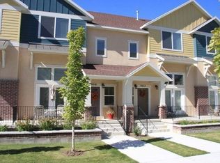 9016 S Ridge Bend Ct, Sandy, UT 84094