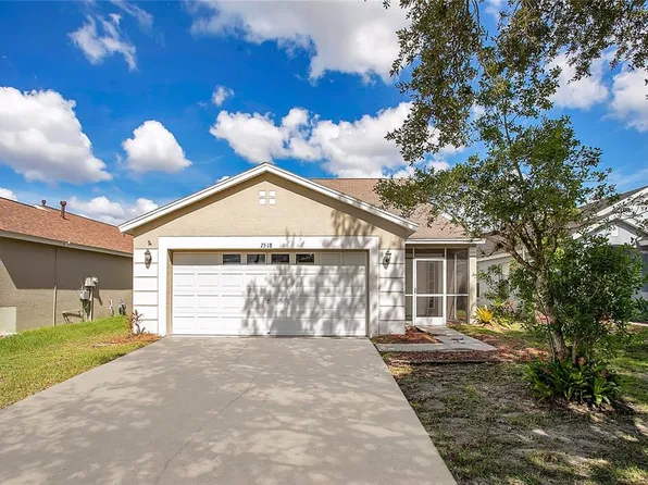 7518 Oxford Garden Cir, Apollo Beach, FL 33572