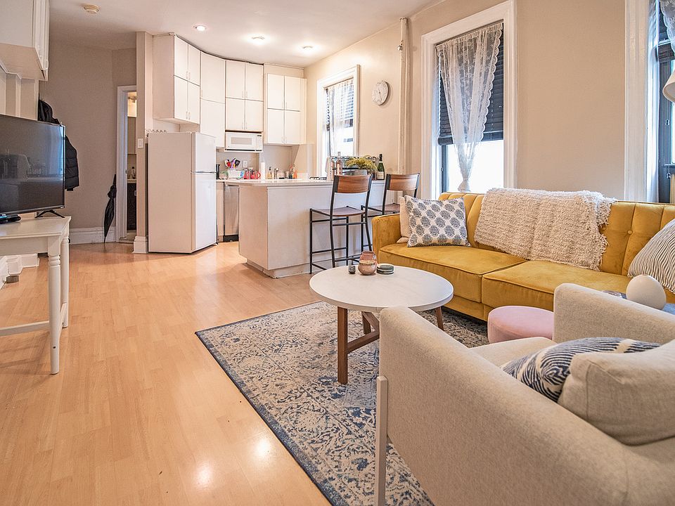 1st image of 338 E 67th St APT 24
