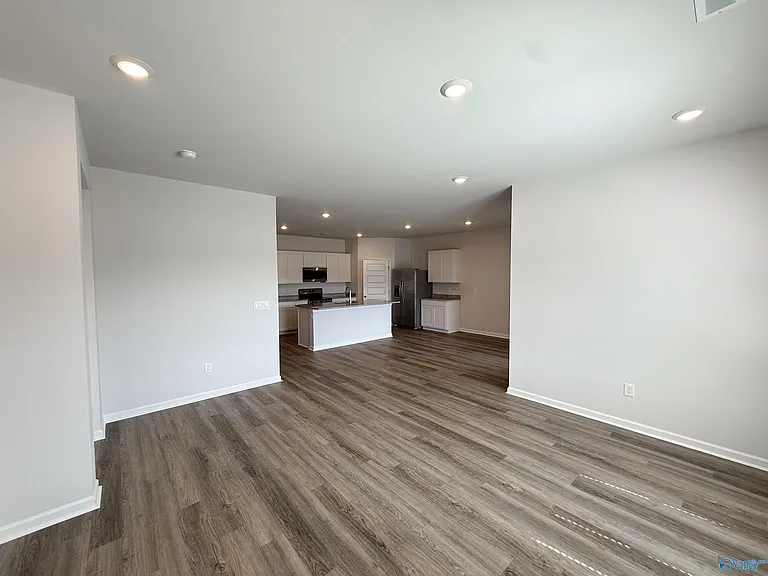 124 Betty Williams Dr — Photo 12