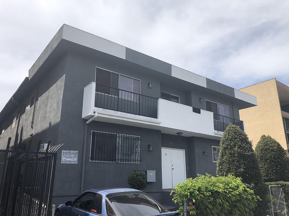 2nd image of 951 Menlo Ave APT 3